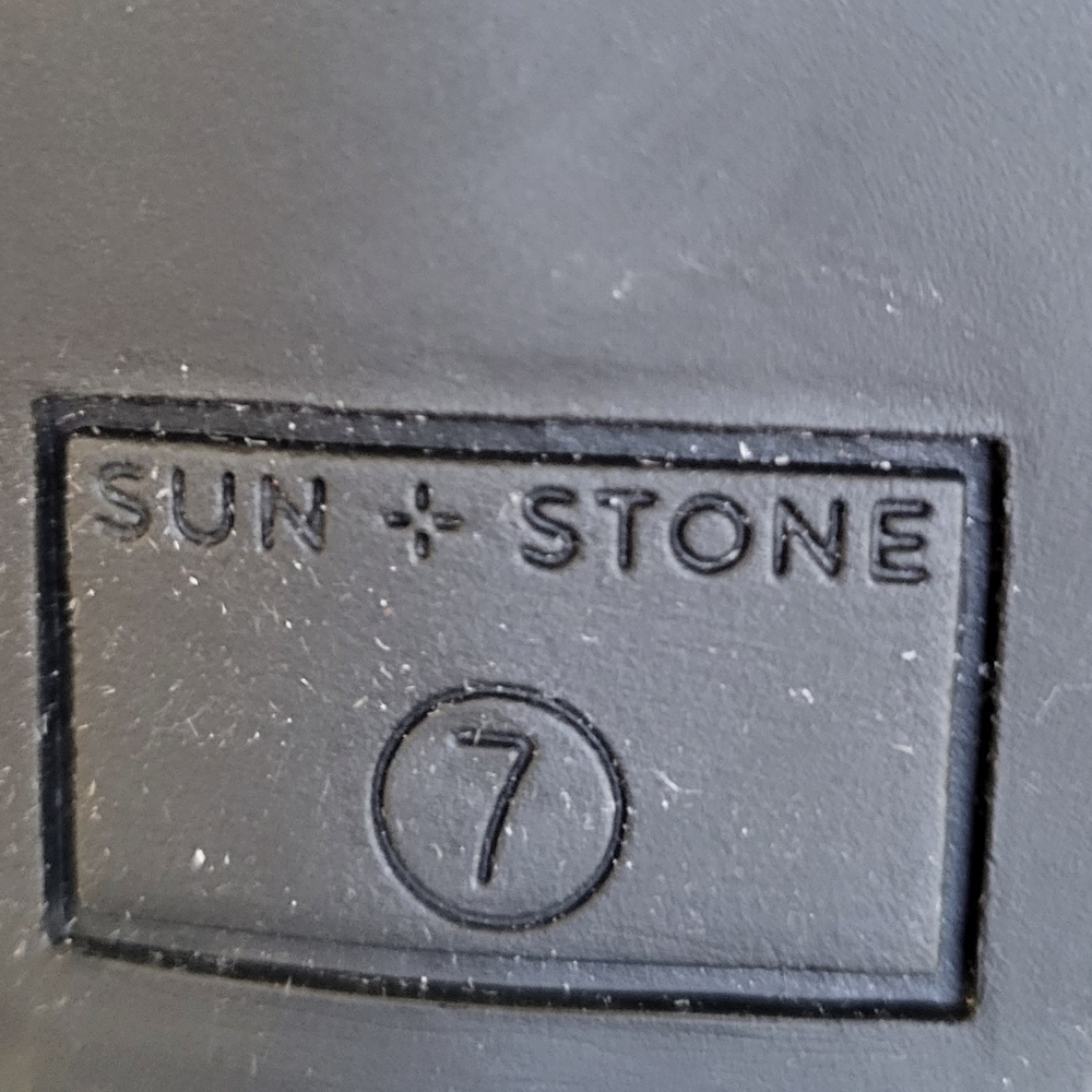 NWOT Sun + Stone Gray Ankle Boots Size 7 - Picture 8 of 8